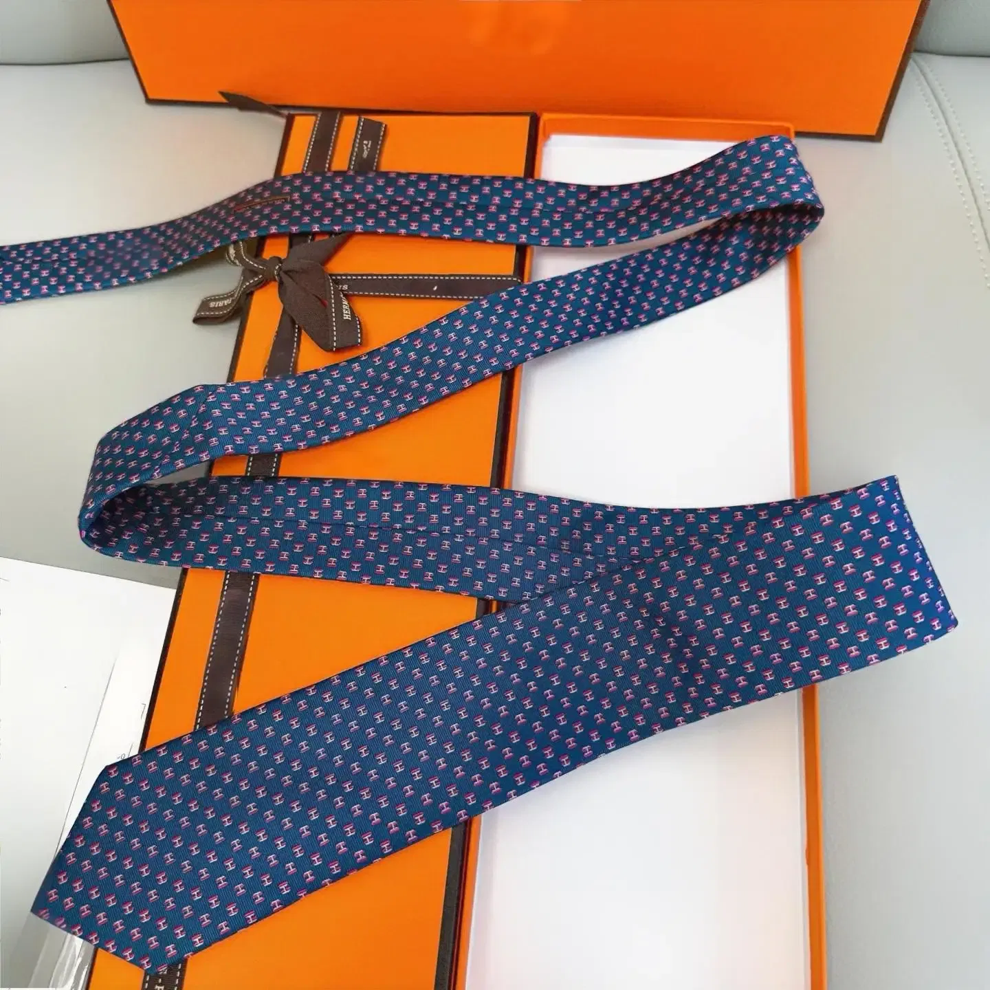 Color: green - Exclusive Silk Blended Tie, Charcoal Grey Herringbone Pattern, Handmade, High-end and Elegant, Highlighting Masculine Charm