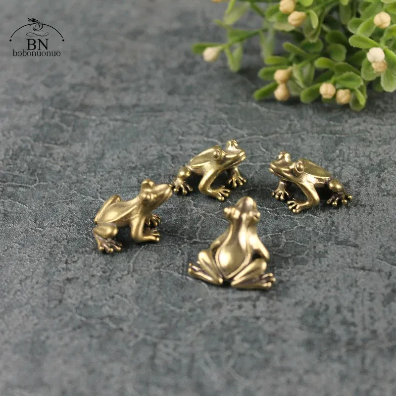 Retro Copper Small Cute Frog Figurines Miniature Desktop Ornament Decorations Accessories Metal Brass Animal Toad Tea Pet Decors