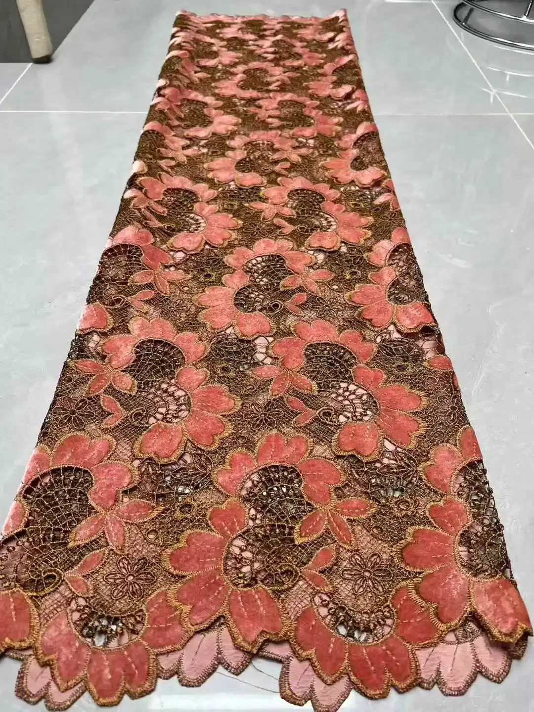 Color: Red, Width: 120cm, Length: 5 yards - 2026 Purple African Nigerian Velvet Lace Fabric High-Quality Embroidery for Wedding Party Sewing SHXI