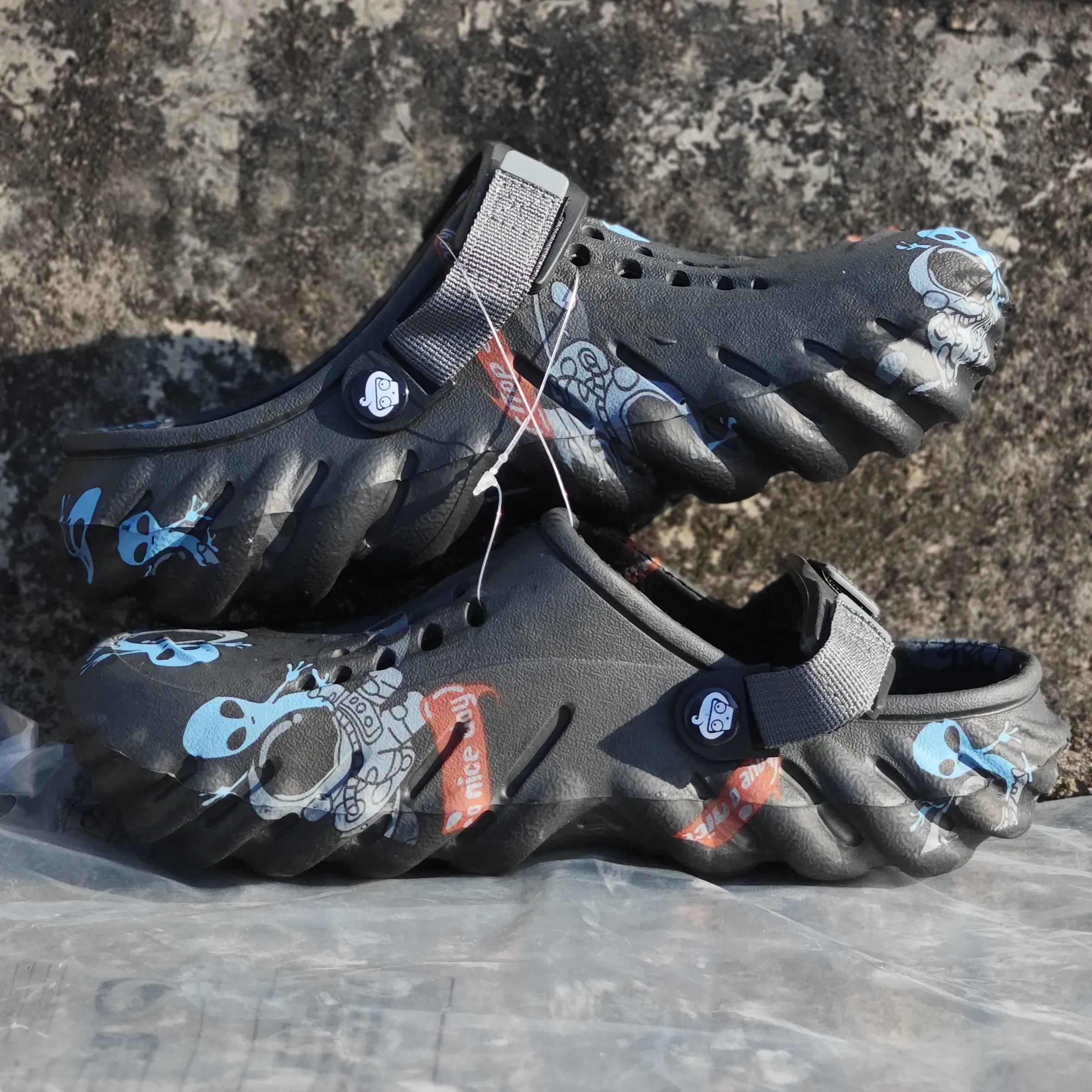 Color: Silver, Shoe Size: 42 - Fashion Garden Shoes Men's Clogs Slippers Sandal Flat Camouflage Sandals Male Sneakers Outdoor Flip Flops Home Clogs