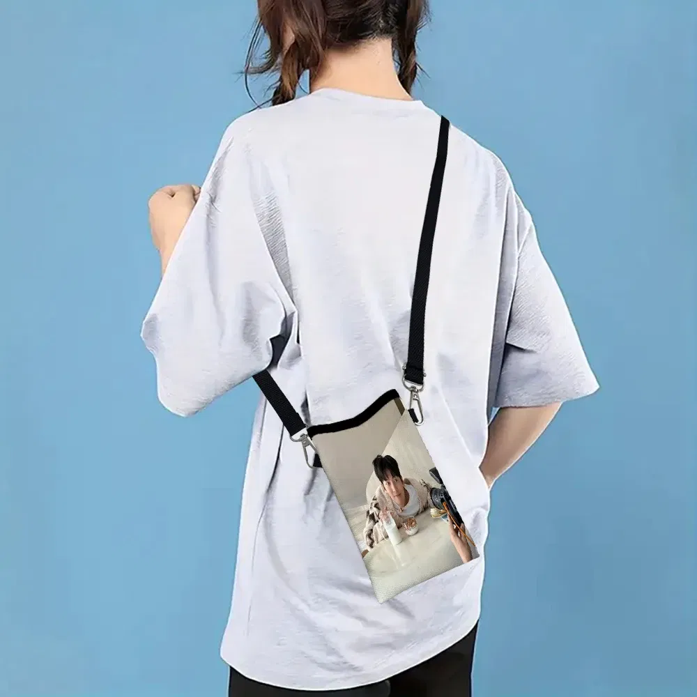Color: green, Size: Extra Large - Ji Chang Wook Phone Bag Adjustable and Detachable Strap Designed for Women Crossbody Convertible ShoulderBag3.3