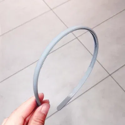 Color: Dark Grey - New Fashion Solid color resin Simple frosted anti-slip wave shape Toothed Wild Hairbands Women Girls Hair Accessories Headdress