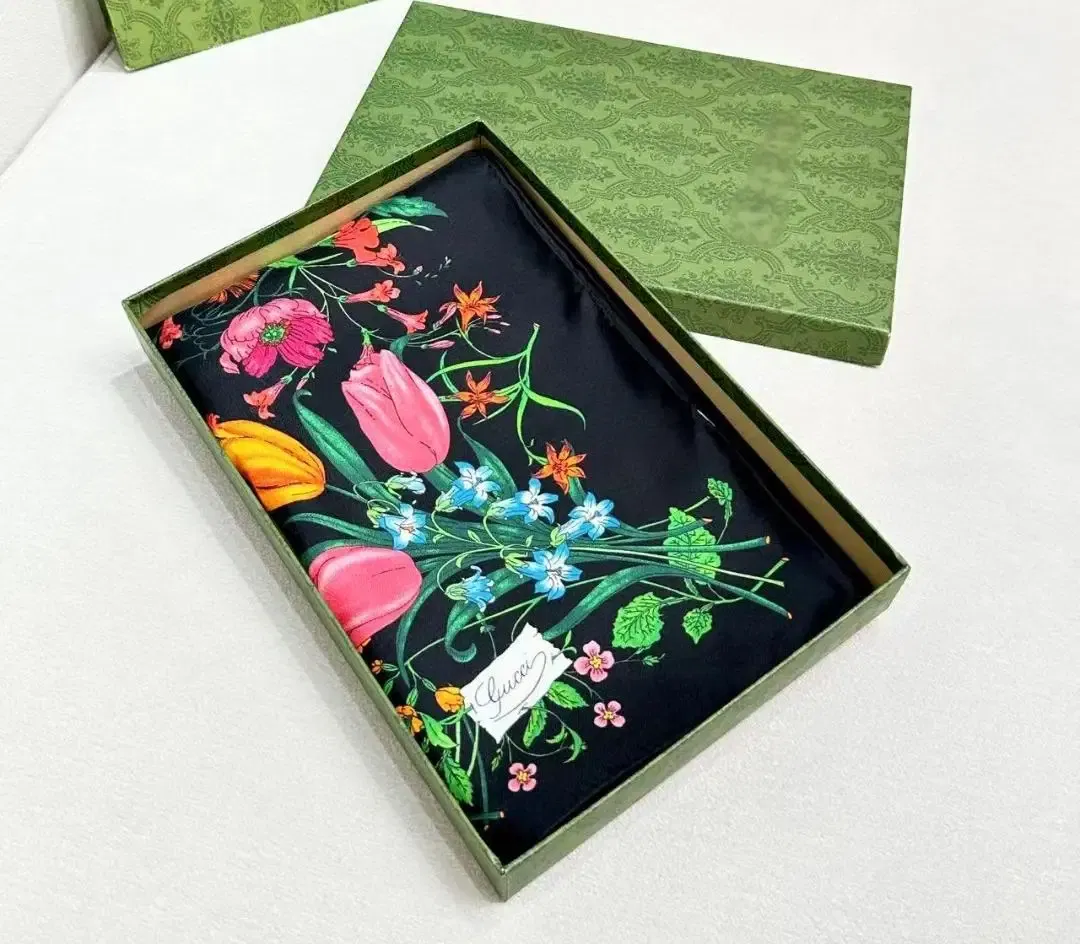 Color: Blue - High-quality Silk Handmade Square Scarf 90x90cm Classic Floral Pattern Injects The Same Romantic Atmosphere Into The New Series