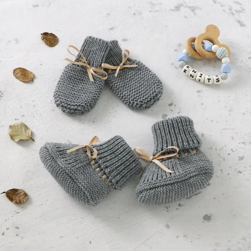 Color: Brown, Baby Age: 7-12 Months - Baby Shoes + Gloves Set Knit Newborn Girls Boys Boots Mitten Fashion Butterfly-knot Toddler Infant Slip-On Bed Shoes Hand Made