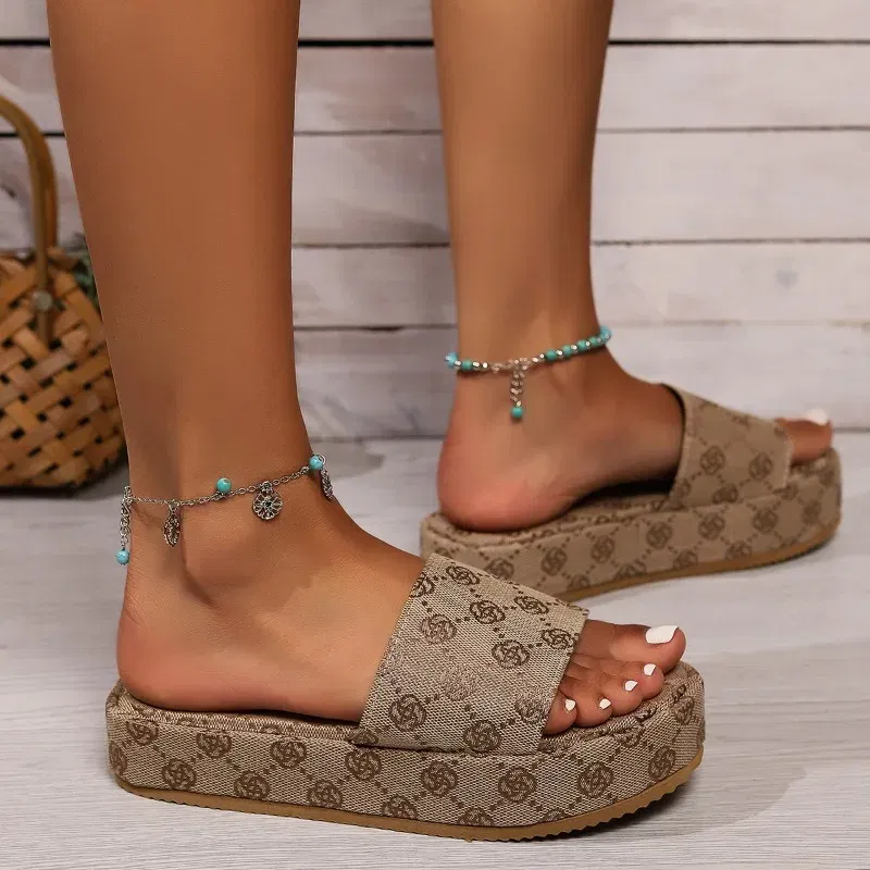 Color: Khaki, Shoe Size: 40 - New Summer Women's Classic Thick Sole Anti Slip Sandals, Daily Comfortable Embroidered Shallow Mouth Vacation Party Beach Miter