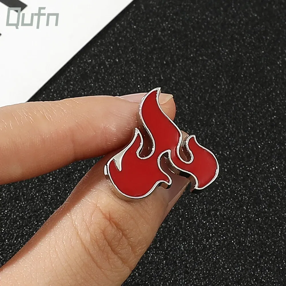 Chic Creative Metal Enamel Flame Torch Mode Brooch Lapel Pin Badge For Women Men Fashion Hip-Hop Punk Jewelry Gifts Accessories