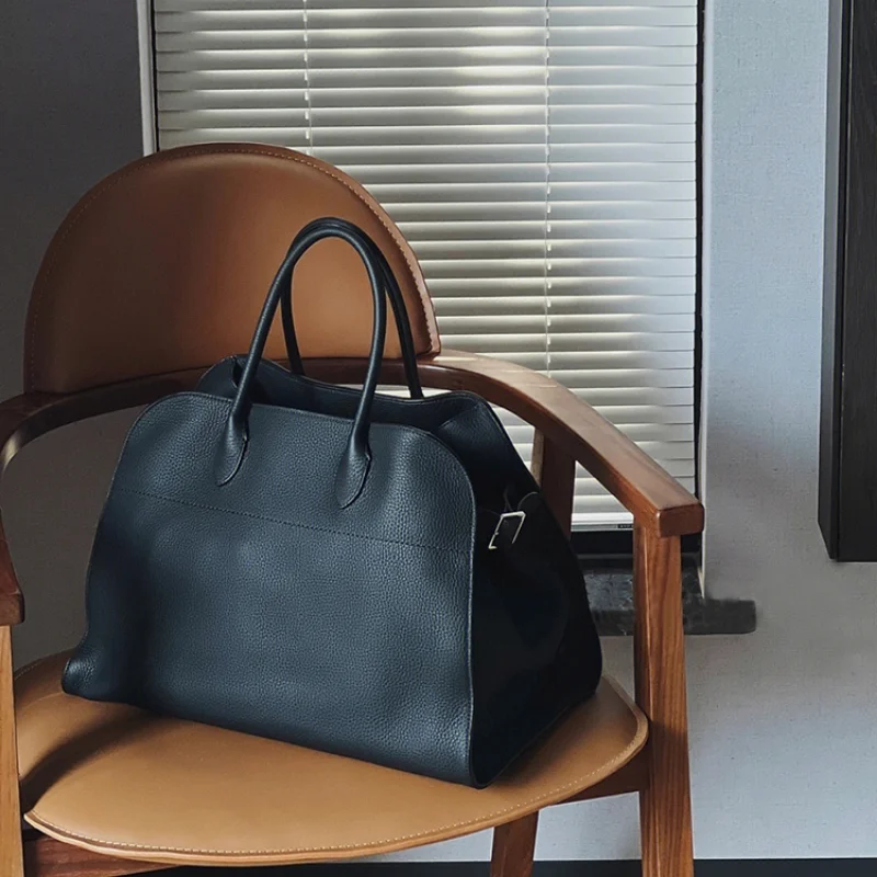 Color: black - Large capacity handbag, simple business briefcase, women's handbag for work and travel