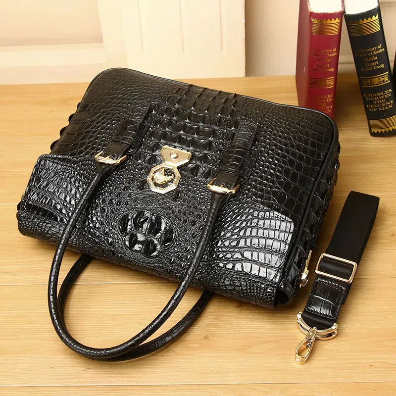 New 2025 Genuine Leather Men's Bag Crocodile Pattern Luxury Handbag Business Bag High Quality Shoulder Cross Bag Trendy