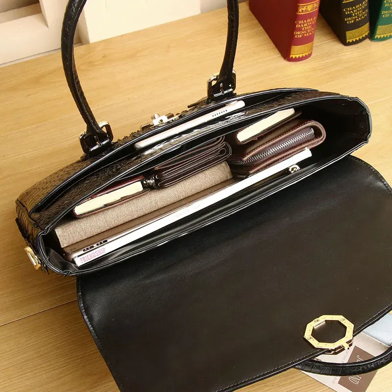 New 2025 Genuine Leather Men's Bag Crocodile Pattern Luxury Handbag Business Bag High Quality Shoulder Cross Bag Trendy