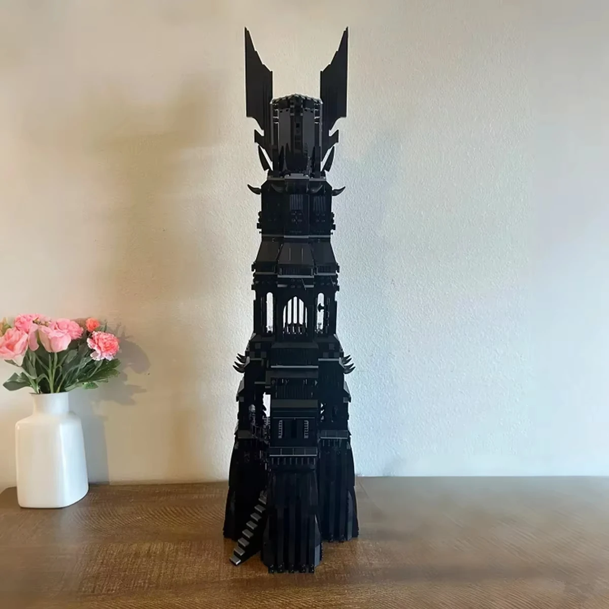 Medieval black Tower building blocks retro architectural model toys for boys and children birthday gifts