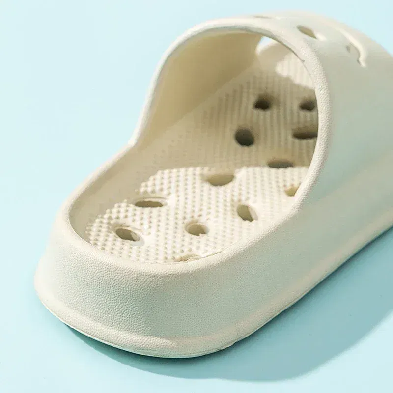 Color: Black, Shoe Size: 2.5 - Children Slippers Boys EVA Smiling Face Bathroom Slippers Summer 2-14 Years Old Girl Anti Slip Hollow Leaking Junior Footwear