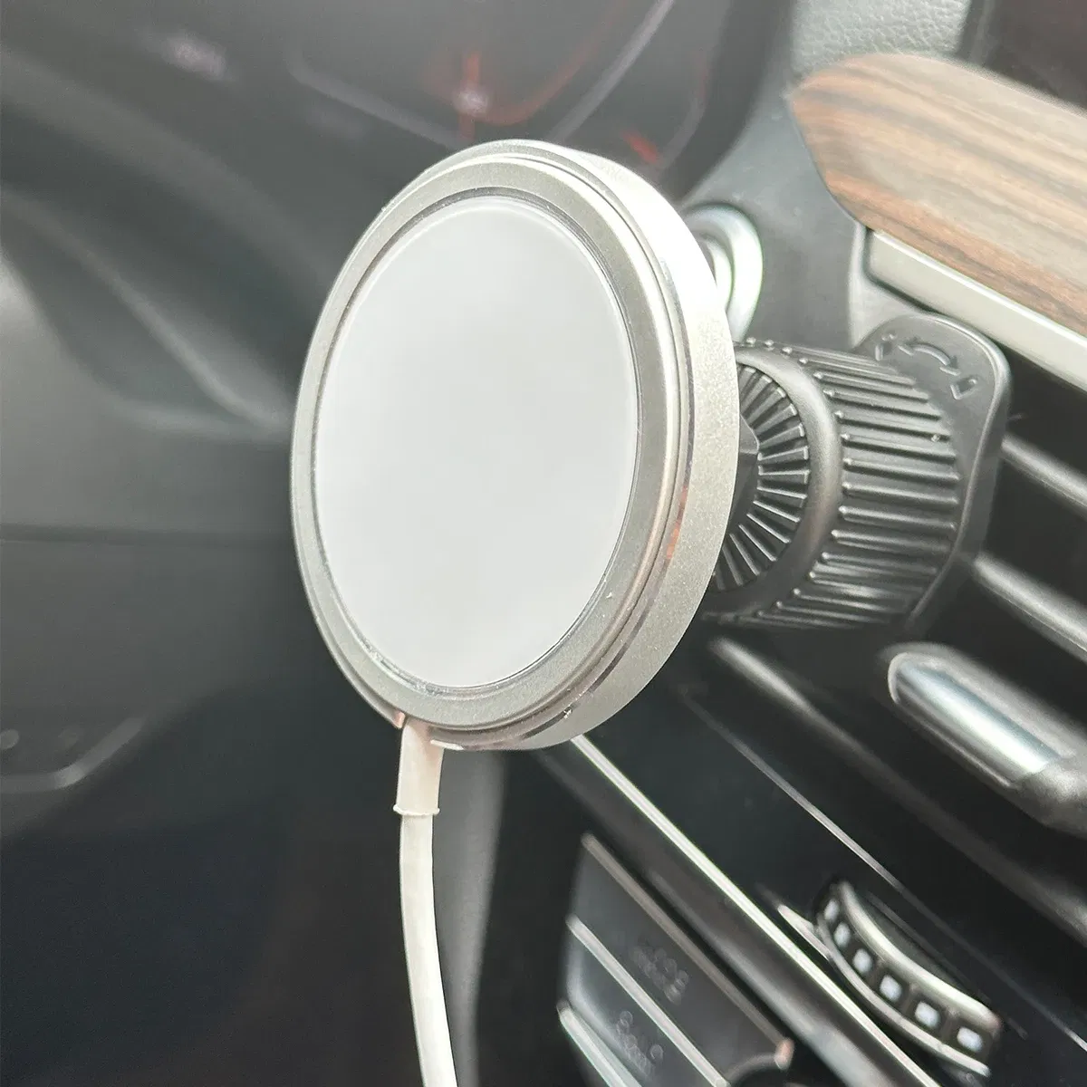 Color: PURPLE - Suitable For Apple MagSagfe Charger 15W 25W Car Navigation Base Wireless Charger Phone Holder Car Air Outlet Holder