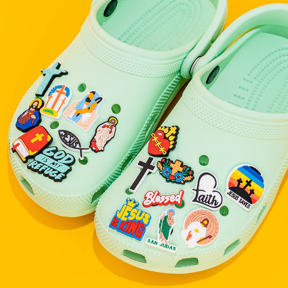 Color: Red - 1pcs New Shoe Charm Religion PVC Clog Charms Crucifix Blessed Virgin Mary Clog Pin Clips Jeans Garden Sandal Shoe Decoration