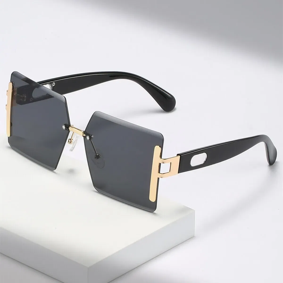 Frame Color: Gold, Lenses Color: Pink - 1pair Square Sunglasses For Men And Women Rimless Cut Edge Retro Glasses Y2K Luxury Holiday Accessories Fashionable Sunscreen