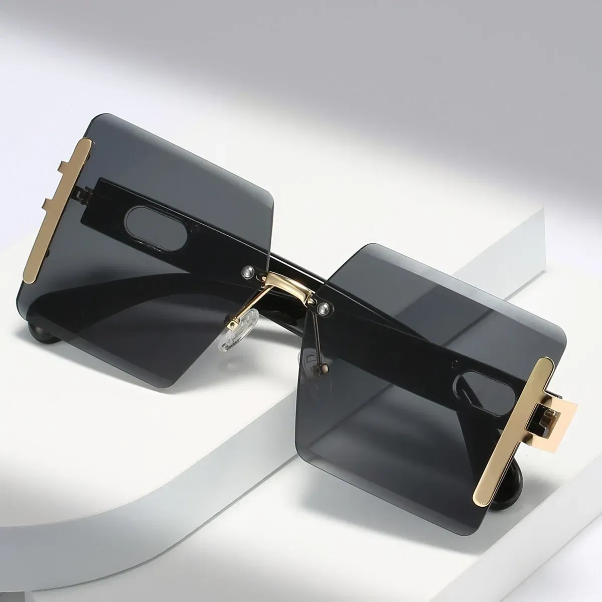 Frame Color: Gold, Lenses Color: Pink - 1pair Square Sunglasses For Men And Women Rimless Cut Edge Retro Glasses Y2K Luxury Holiday Accessories Fashionable Sunscreen