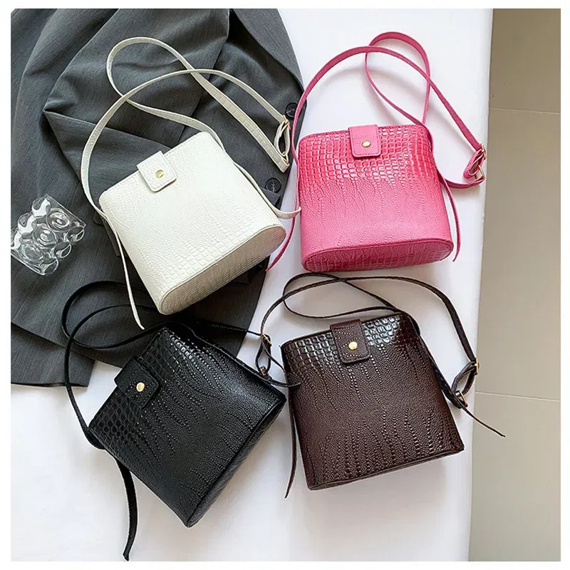 Color: Brown, Size: Mini(Max Length