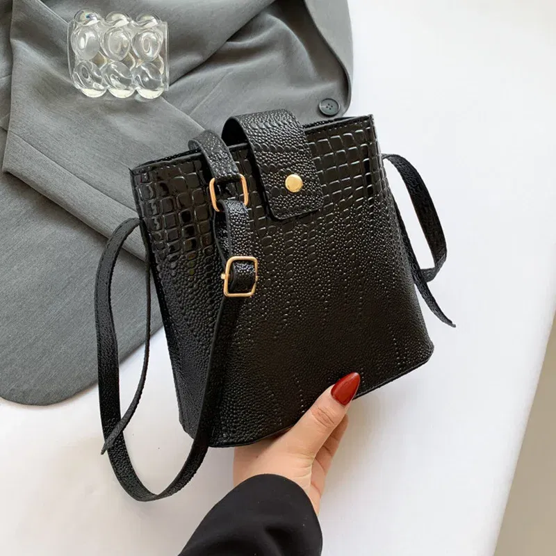 Color: Brown, Size: Mini(Max Length