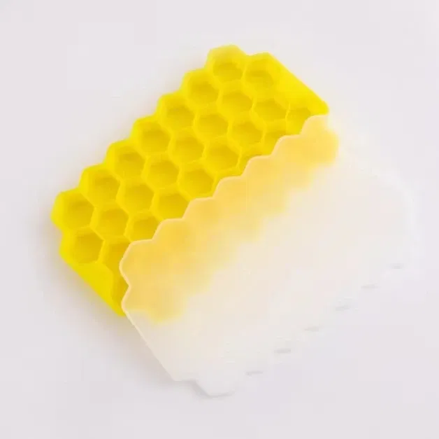 Color: Yellow - 4/2/1PCS Silicone Ice Cube Mold 148 Cube Large-capacity Ice Trays Food Grade Ice Maker BPA Free Reusable Ice Maker with Lids