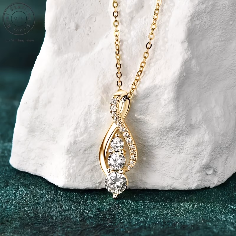 925 Silvery Golden Ring Shaped Moissanite Necklace – Elegant, Timeless, and Brilliantly Crafted