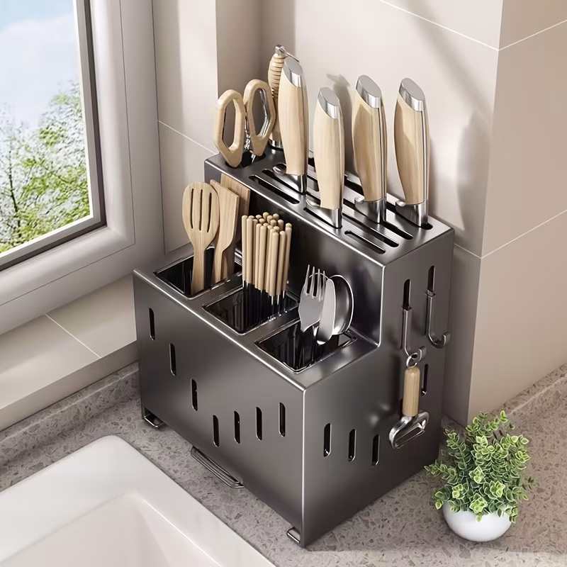 Wall-Mounted Knife Storage Rack – Multifunctional Design with Hygienic Drainage