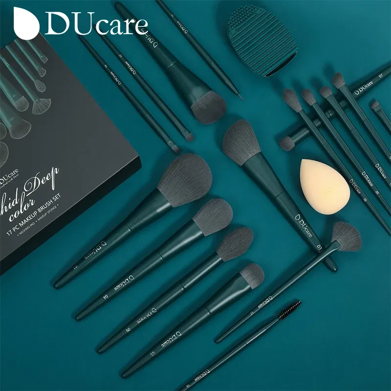 Handle Color: Green, Ships From: CHINA - DUcare Professional Makeup Brushes kits Synthetic Hair 17Pcs with Sponge & cleaning tools Pad for Cosmetics Foundation Eyeshadow