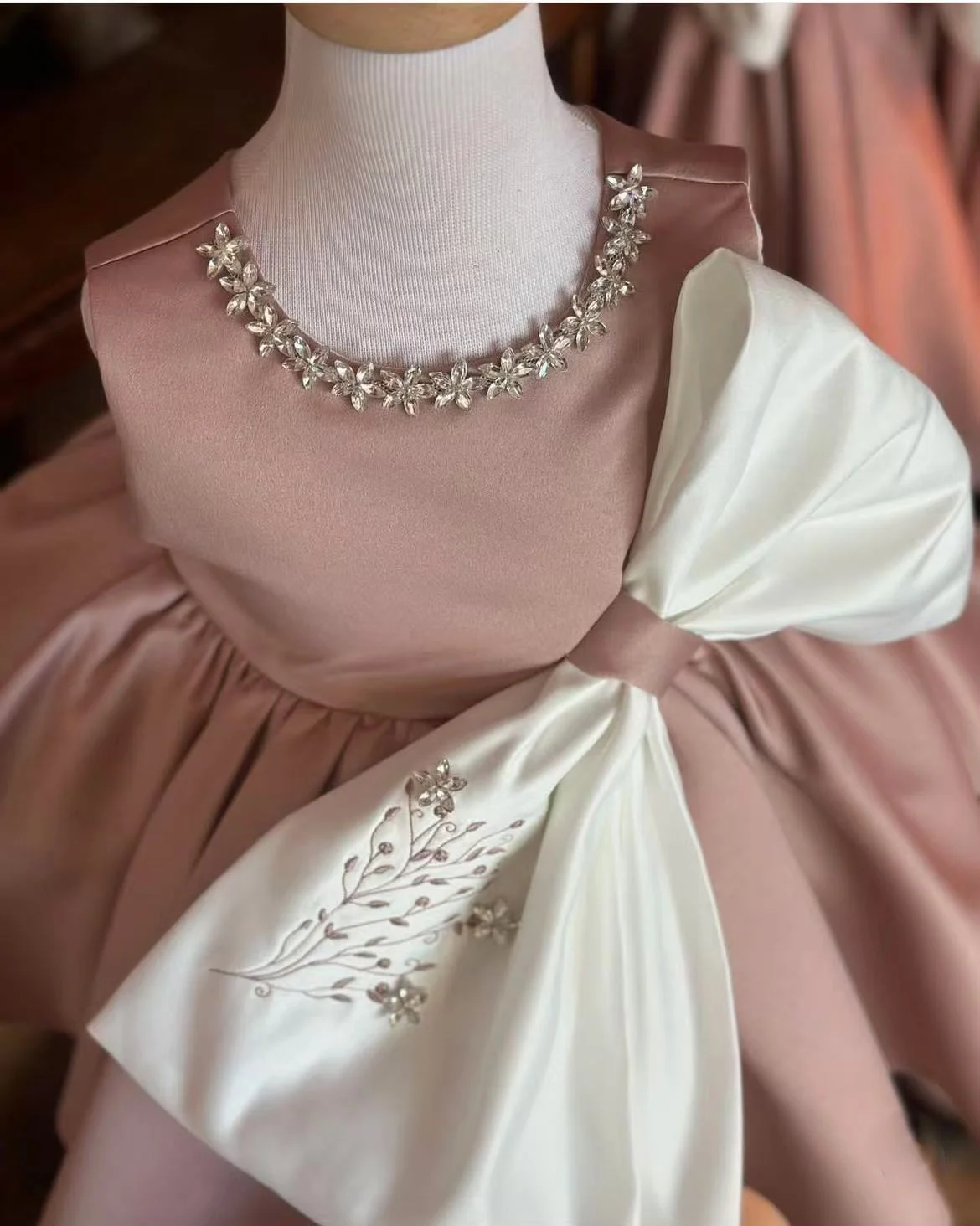 Color: Brown, Kid Size: 26 - 0-12Y Baby Girl Summer Diomand flower Embroidery Pink Dress with Big Bow for Casual Party Holiday B37