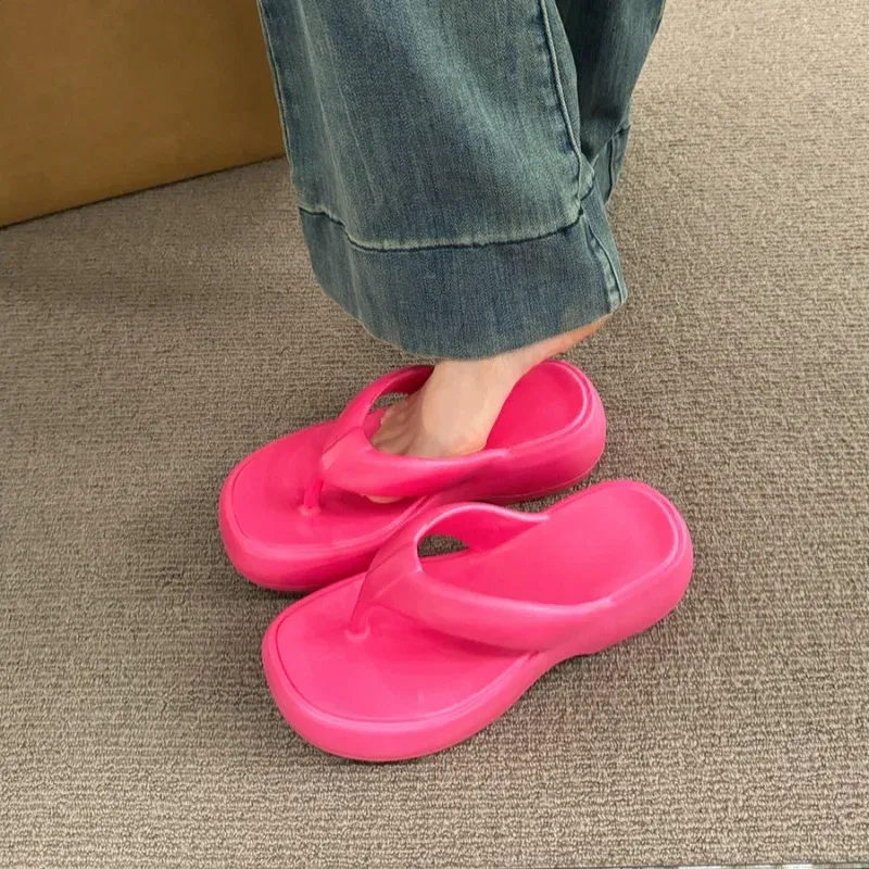 Color: Rosy Red, Shoe Size: 39-40 - Casual Round Square Toe Women Flip-flops Innovative Desgin Soft-soled Outdoor Slippers Non-slip Lightweight Women's Sandals