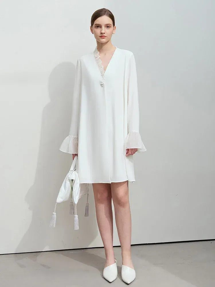 AMII Minimalist Chiffon Dress Women 2025 Spring New French Commuter Asymmetric Ruffle V-neck Slim Flower Button Skirt 12511079