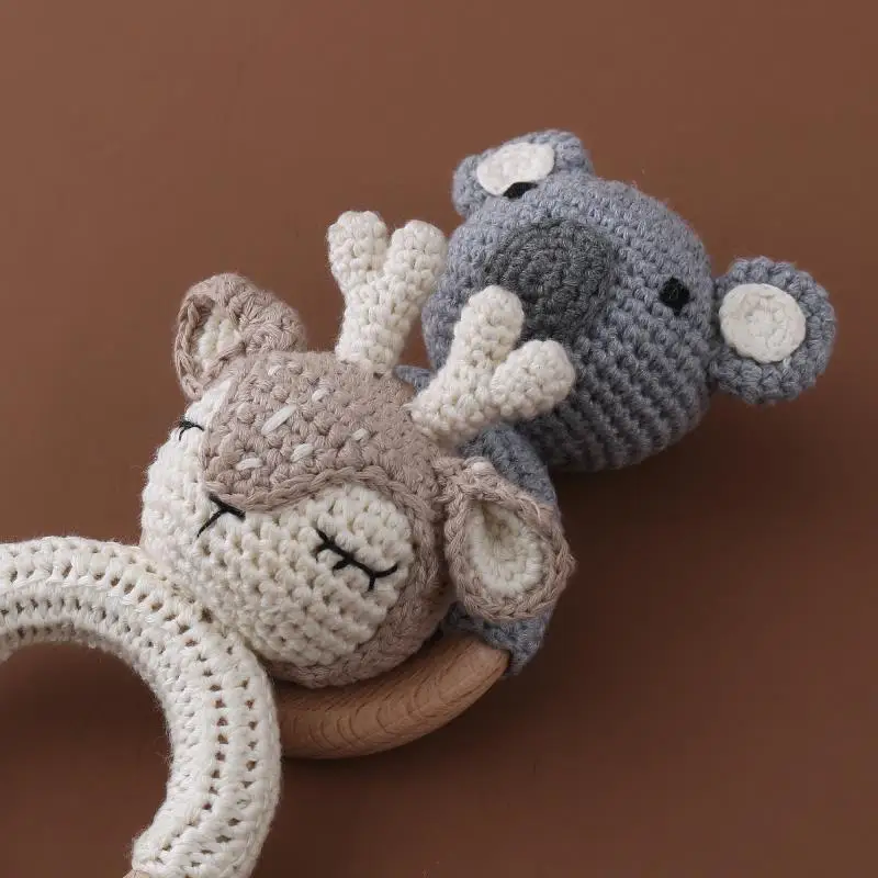 Color: MULTI - 1pc Baby Teether Safe Wooden Toys Mobile Pram Crib Ring DIY Crochet Giraffe Deer Rattle Soother Product