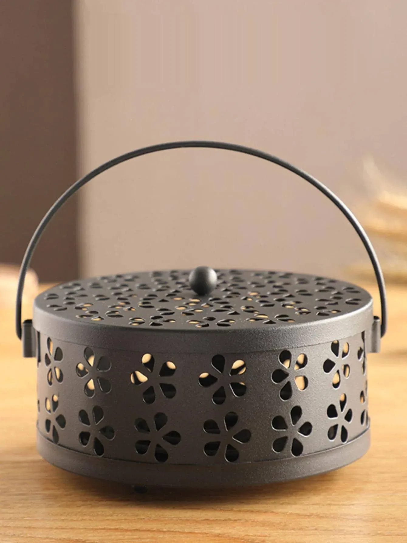 Color: Blue - Mosquito-repellent fireproof mosquito-repellent household with cover wrought iron sandalwood mosquito incense burner