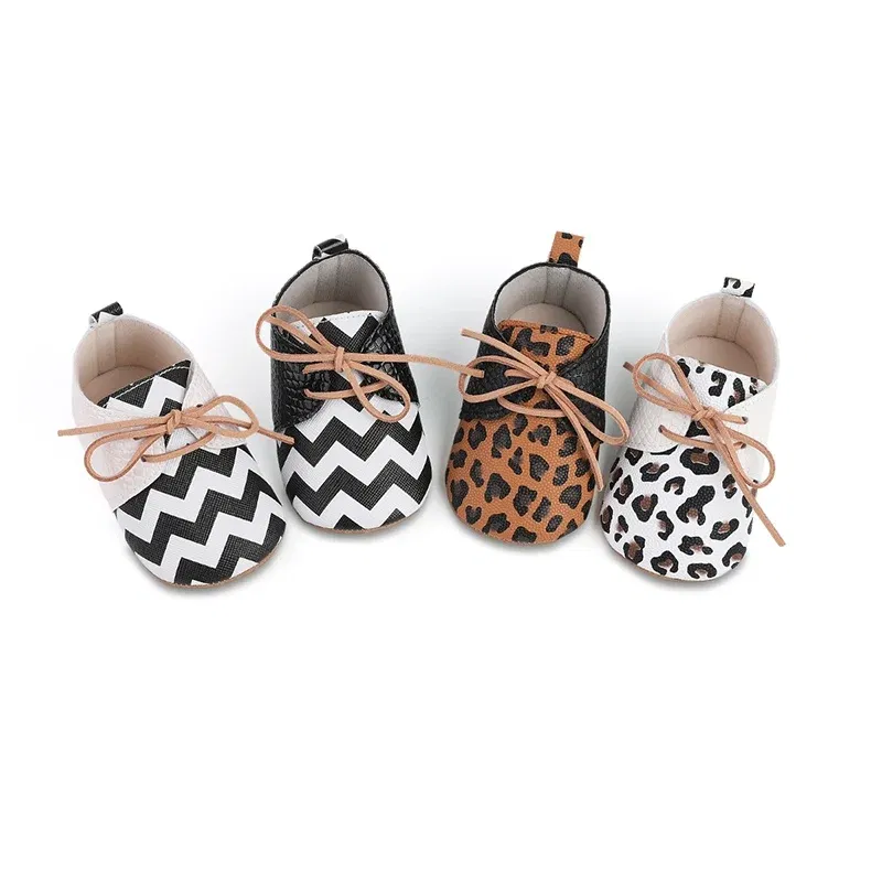 Color: WHITE, Shoe Size: 0 - Toddler Soft Bottom Non-Slip First Walkers Baby Boys Girl Solid Leather Shoes Newborn Retro Leopard Print Bowknot Design Sneaker