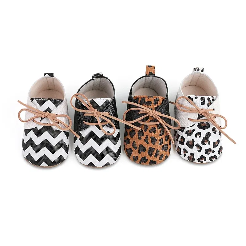 Color: WHITE, Shoe Size: 0 - Toddler Soft Bottom Non-Slip First Walkers Baby Boys Girl Solid Leather Shoes Newborn Retro Leopard Print Bowknot Design Sneaker