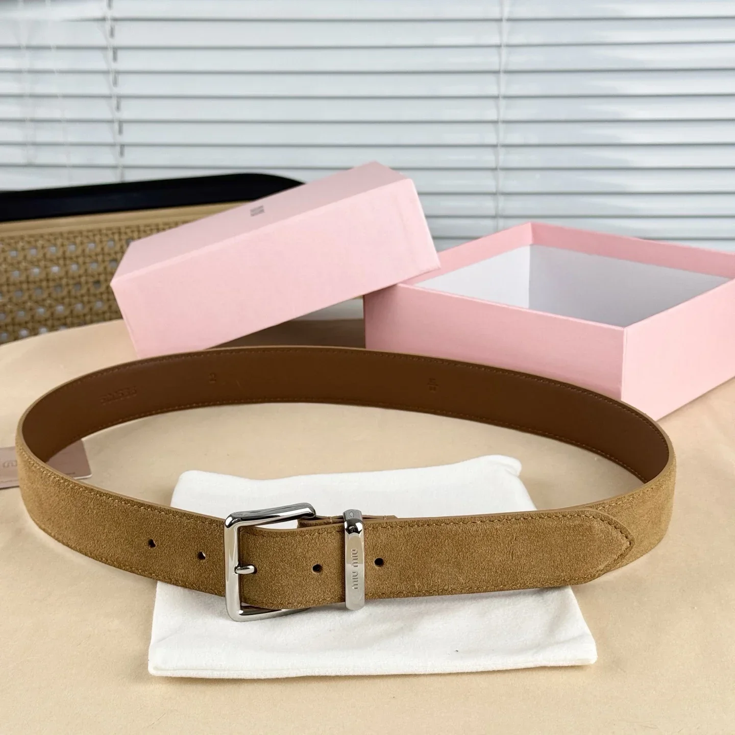 Color: WHITE, Belt Length: 80cm - High-end Gift Simple and Elegant Suede Handmade Belt Metal Buckle Fashion Belt MIU Series Trendy Women's Belt Suede Belt Luxury