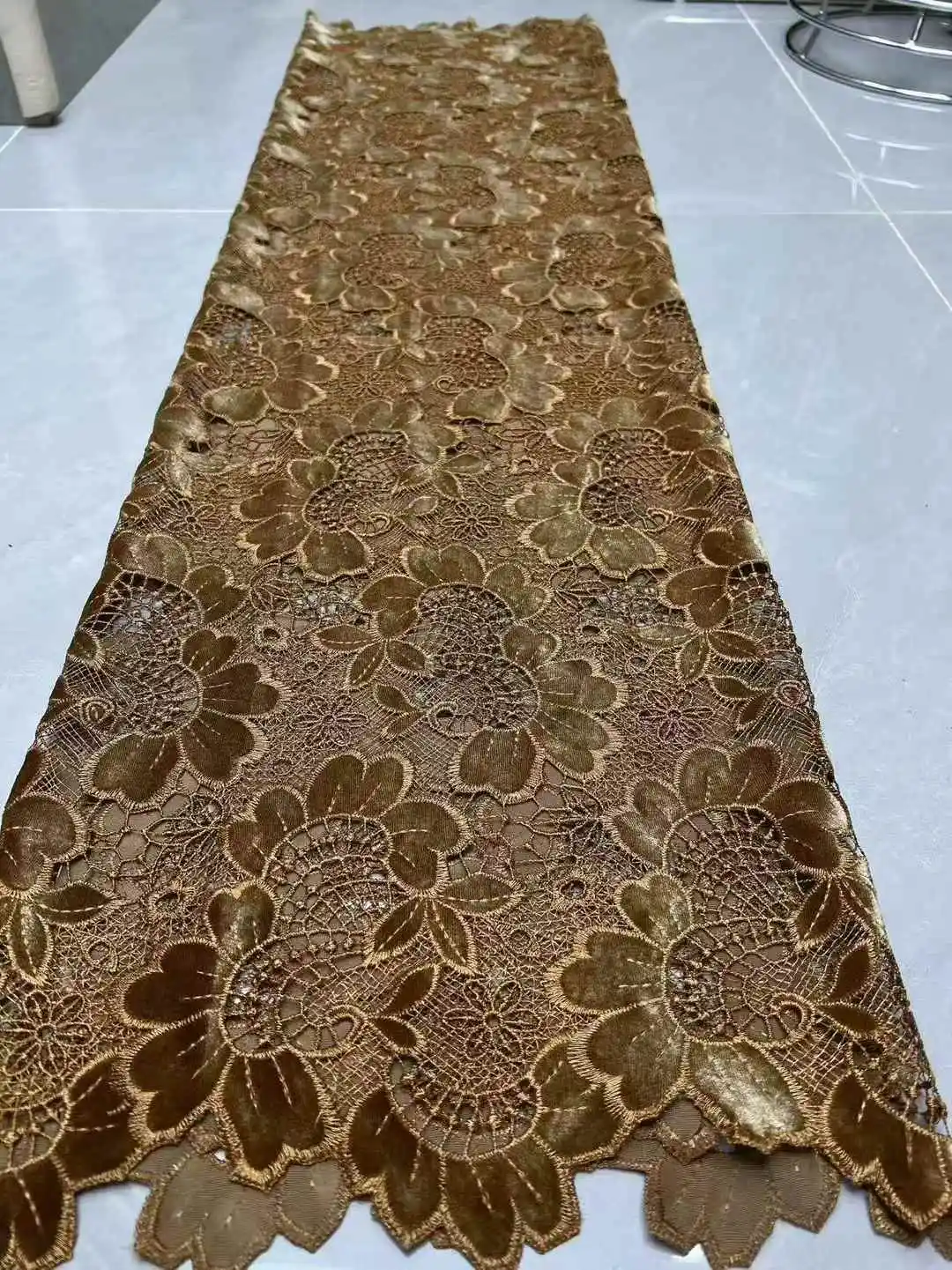 Color: Silver, Width: 120cm, Length: 5 yards - 2026 Purple African Nigerian Velvet Lace Fabric High-Quality Embroidery for Wedding Party Sewing SHXI