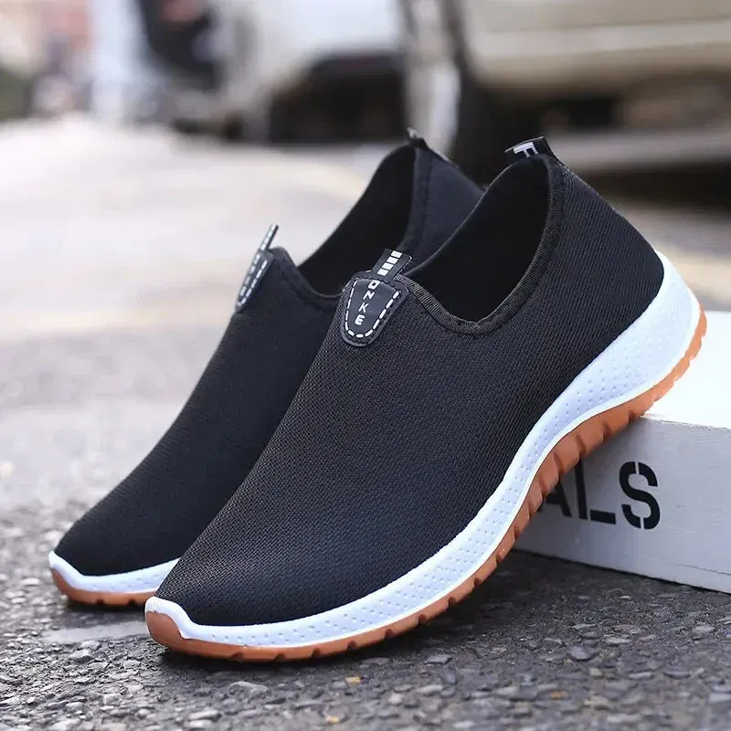 Color: black, Shoe Size: 44 - 2022 Leisure Sports Cloth Shoes Men's Mesh Breathable Soft Sole Running Shoes