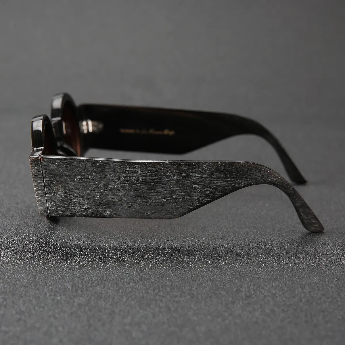 Frame Color: WHITE, Ships From: CHINA - Punk style retro personality round frame rough matte wide temple sunglasses frame buffalo horn material handmade custom