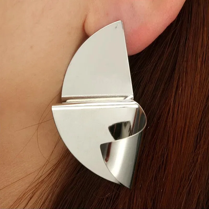 Metal Color: PALLADIUM - Gold Color Metal Drop Earrings Irregular Hollow Heart Pendants Earrings Twisted Geometric Personality Earrings for Women