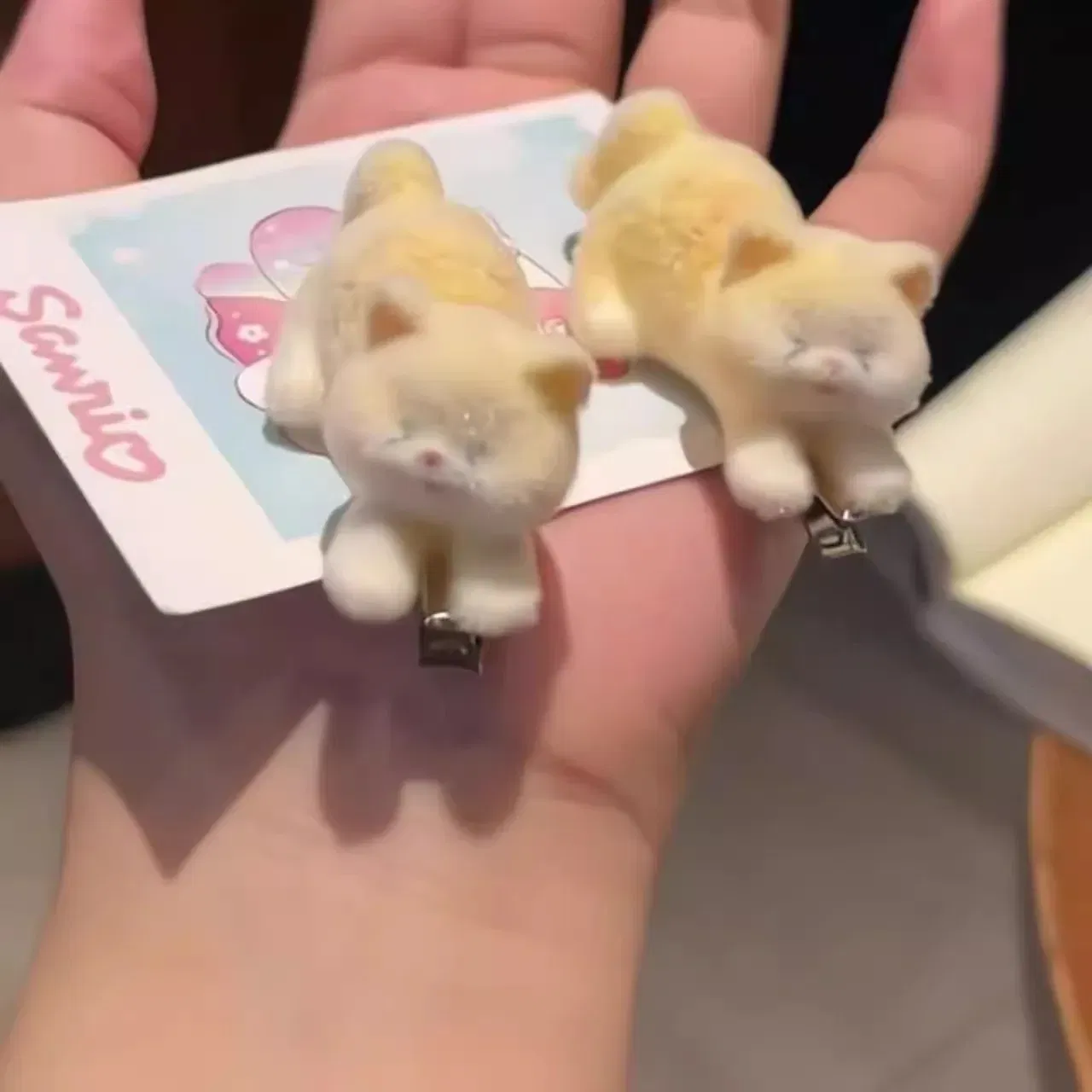 Color: GRAY - 1/2pcs New Cat Flocking Hair Clip Plush Cute Cat Fish Hairpin Sweet Kawaii Hair Clips for Girls Kids Headwears Deraction Gifts