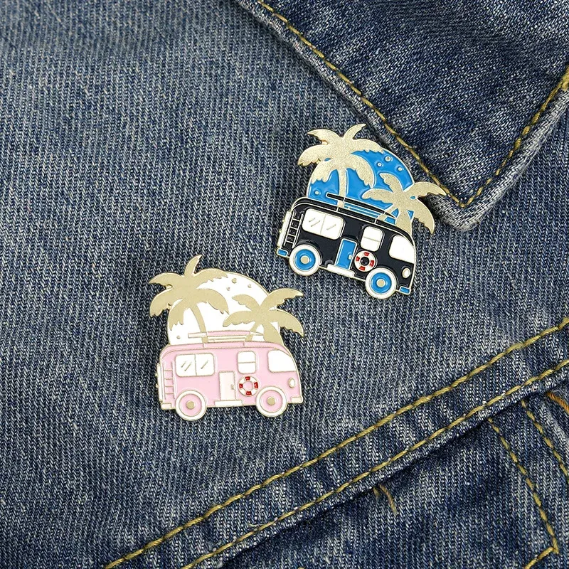 Metal color: ROSE GOLD COLOR - Travel Brooch Field Crossing Hiking Scenery Snow Scene Mountain Peak Alloy Clothing Accessories Backpack Brooch Badge Lapel Pins