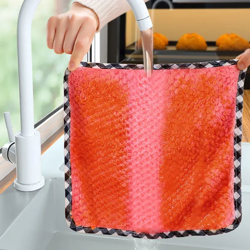 Color: Red - Kitchen Daily Dish Towel Cloth Kitchen Rag Non-stick Oil Thickened Table Cleaning Cloth Double-layer Absorbent Microfiber