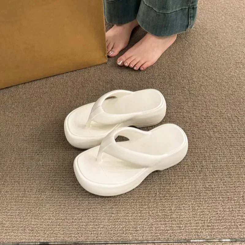 Color: WHITE, Shoe Size: 39-40 - Casual Round Square Toe Women Flip-flops Innovative Desgin Soft-soled Outdoor Slippers Non-slip Lightweight Women's Sandals