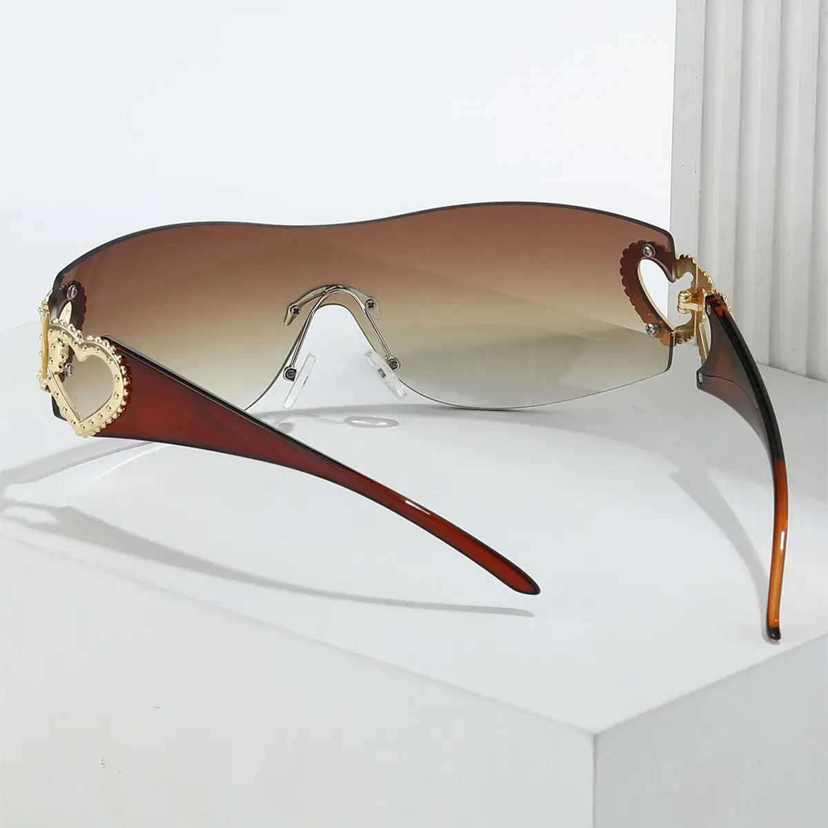 Frame Color: Gold, Lenses Color: Silver - Y2K Wrap Around Fashion Sunglasses For Women Men One-piece Gradient Lens Glasses Heart Design Hollow Temple Eyewear UV400