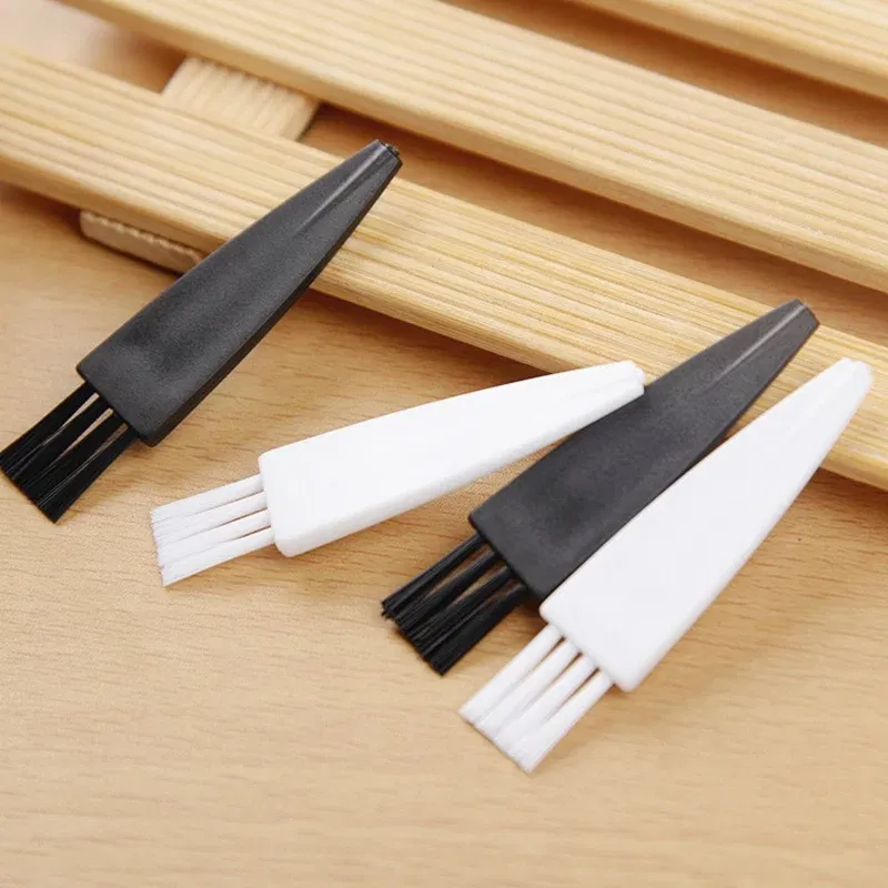 Color: WHITE - 20pcs Mini Brushes Cleaning Dust Remover Anti Static Nylon Bristles PP Handle Portable Tool PC Keyboards Phone Electronic Device