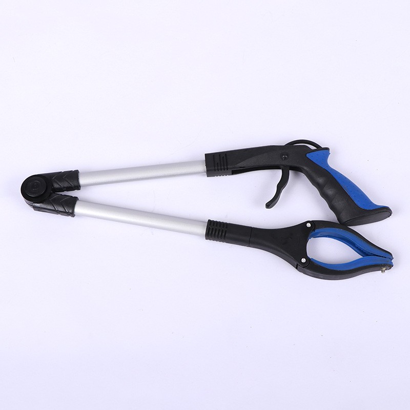 Foldable Grabber With 360° Swivel Clip