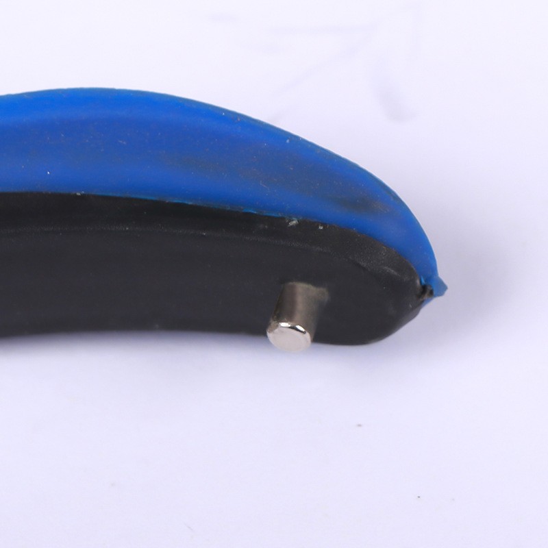 Foldable Grabber With 360° Swivel Clip