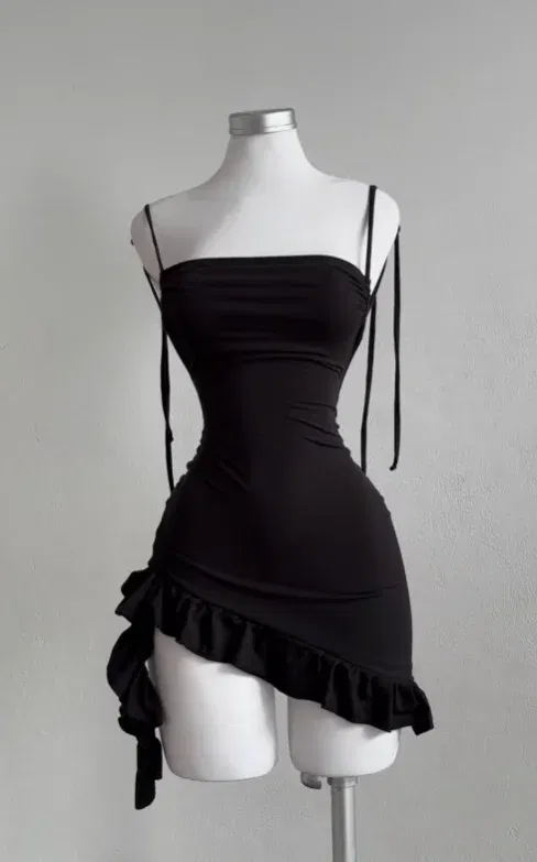 Color: black, Size: M - 2025 popular European and American new dress with summer high-end feel Y2K sexy backless lace up spicy girl's hip hugging skirt