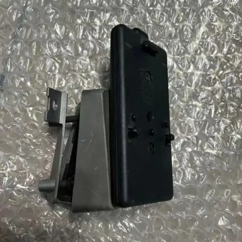 Color Name: Gold - for VW Bora, Golf 4, R32 original car phone holder, phone holder