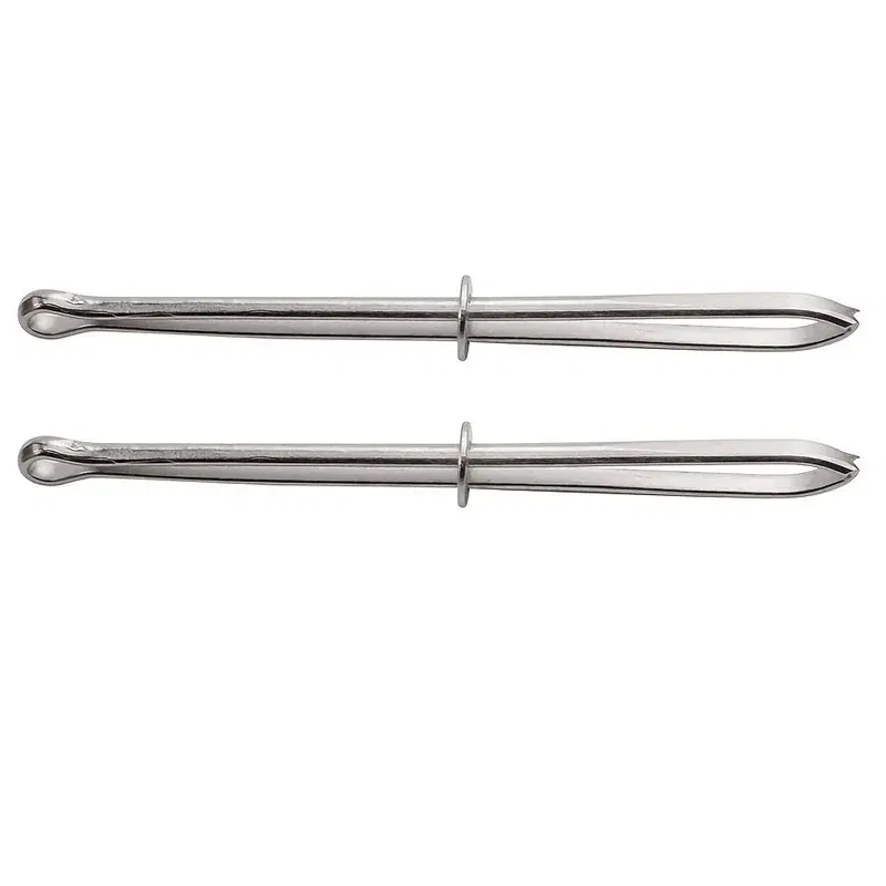 Color: Green - 2pcs/Set Stainless Steel Garment Clips Sewing DIY Tools Elastic Band Tape Punch Cross Stitch Threader Wear Rope Elastic Clamp