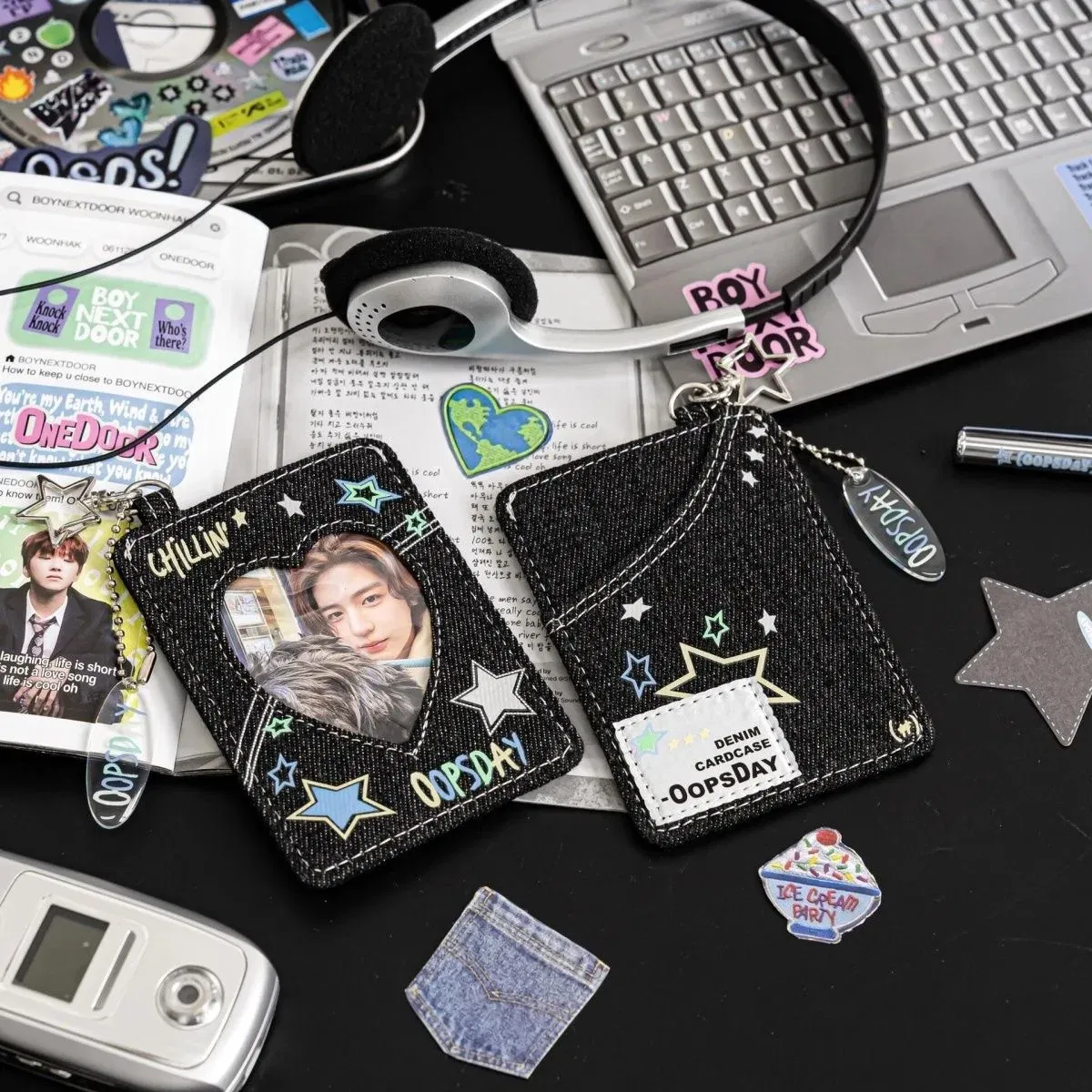 Color: Red - Y2K Style Jeans 3Inch Photocard Holder for 3 Inch Photo  Cool Girl Cards Holder with Keychain K-Pop Idol Photocard Case