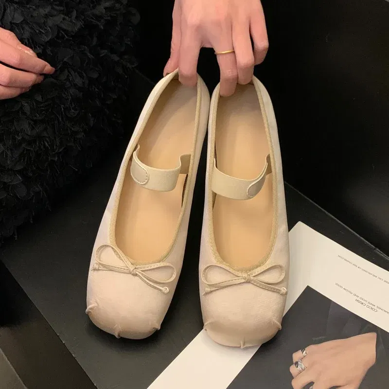 Color: Beige, Shoe Size: 37 - 2023Luxury Satin Silk Ballet Shoes Woman Classic Square Toe Bowtie Elastic Band Ballerina Flats Ladies Soft Loafers